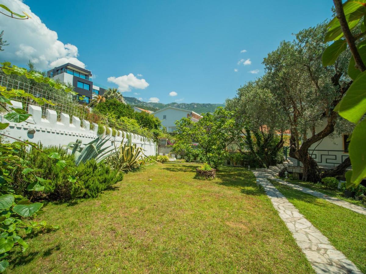 The Turtles Garden Villa Becici  Exterior photo